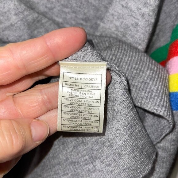 Cupcakes Cashmere Womens Sweater Size XS Gray Hazel Rainbow Boxy V Neck - Picture 8 of 8